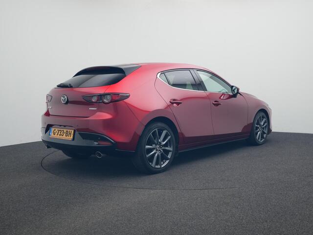 Mazda 3 2.0 SkyActiv-G Luxury met all-weather banden : dealer onderhouden