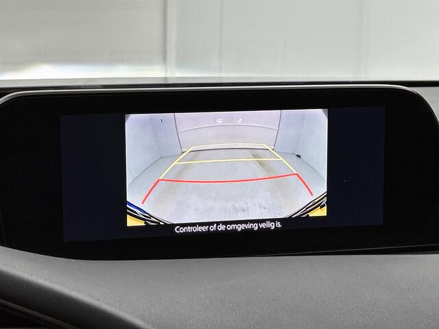 Mazda 3 2.0 e-SkyActiv-X M Hybrid 180 Comfort / Bose sound / Camera / Navigatie / Stuur en stoelverwarming