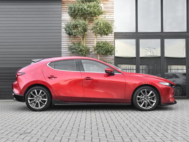 Mazda 3 2.0 e-SkyActiv-G M Hybrid 122 Luxury Leer Camera adaptive cruise control