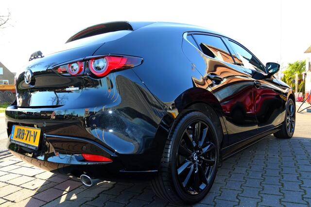 Mazda 3 2.5 e-SkyActiv-G M Hybrid 140 Nagisa,Black line ,RIJKLAARPRIJS!