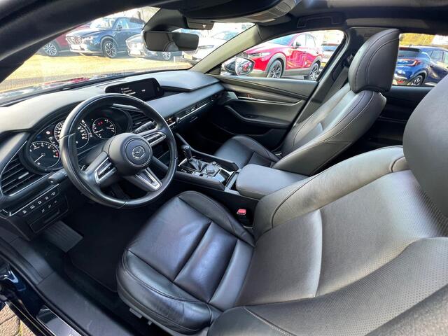 Mazda 3 2.0 e-SkyActiv-X M Hybrid 186 Luxury AUTOMAAT | i-ACTIVE PACK | SUNROOF | LEDER | Bose AUDIO | 360 CAMERA | ALTIJD DEALER ONDERHOUDEN |