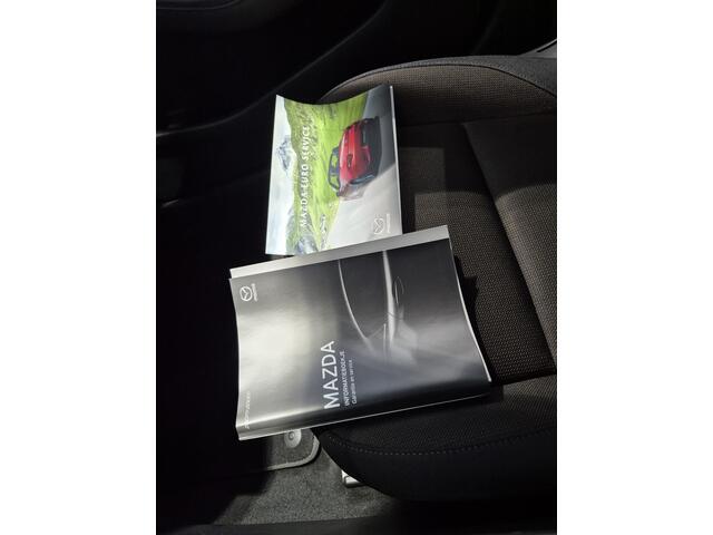 Mazda 3 2.0 e-SkyActiv-X M Hybrid 180 Comfort met Bose | Navigatie | Camera | 18 inch velgen | Stoel en Stuurverwarming |