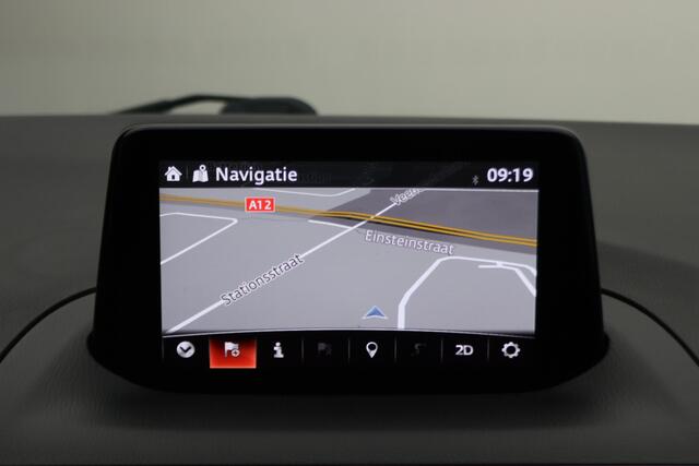 Mazda 3 2.0 SkyActiv-G 120 TS+ Navigatie, Head-Up, Trekhaak, Climate, Cruise, 16"