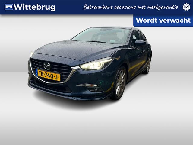 Mazda 3 2.0 SkyActiv-G 120 GT-M / Navigatie / Camera / Parkeer sensoren V+A / Leder / Stoel+stuur verwarming /