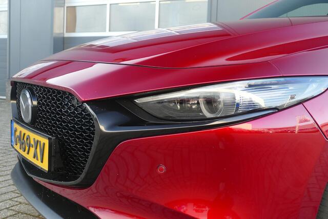 Mazda 3 2.0 e-SkyActiv-X M Hybrid 180 Luxury | Trekhaak | Leder | Rijklaarprijs!
