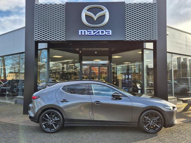 Mazda 3 SKYACTIV-X 2.0 180 6MT LUXURY / Carplay