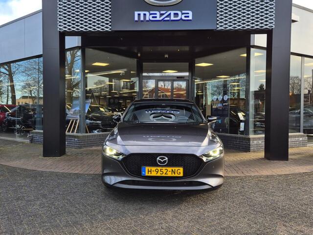Mazda 3 SKYACTIV-X 2.0 180 6MT LUXURY / Carplay