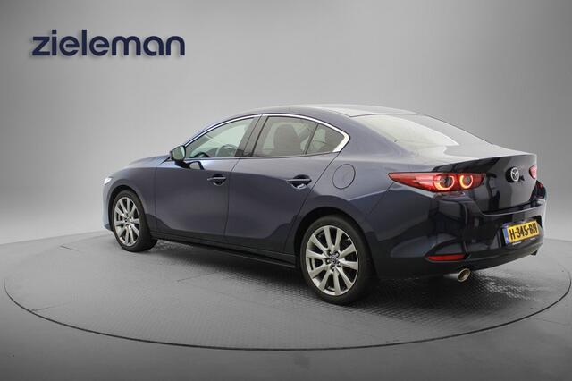 Mazda 3 2.0 e-SkyActiv-X M Hybrid 180 Luxury - Carplay, Camera, Headup Display, Leer, Stoelverw. BOSE