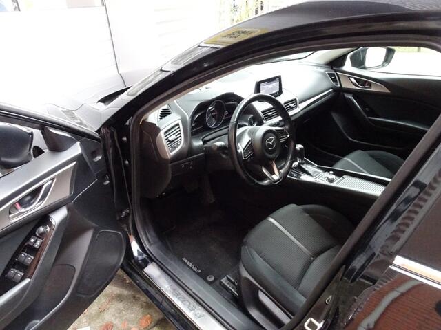 Mazda 3 2.0 SkyActiv 120pk Aut *Xenon/Stoel+stuurverw/HUD/18"*