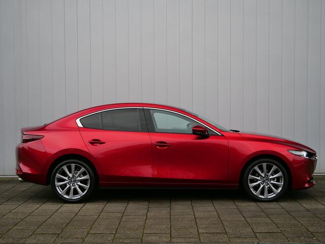 Mazda 3 2.0 e-SkyActiv-G M Hybrid 150 Pk Sportive Automaat Navi / DAB / Apple Carplay / Camera / Stoel- en stuurverwarming