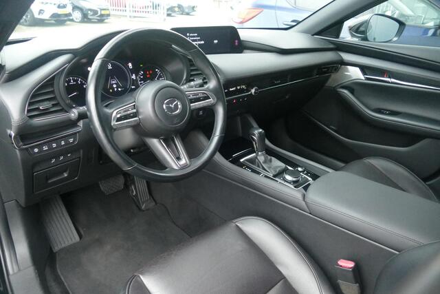 Mazda 3 2.0 e-SkyActiv-G M Hybrid 122 Luxury | All season banden | Rijklaarprijs!