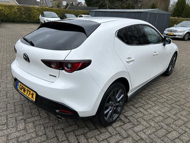 Mazda 3 2.5 e-SkyActiv-G M Hybrid 140 Exclusive-line