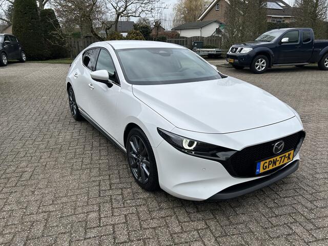 Mazda 3 2.5 e-SkyActiv-G M Hybrid 140 Exclusive-line