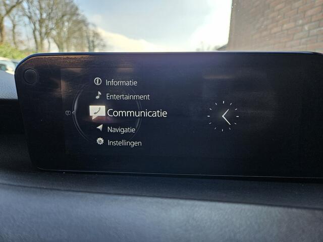 Mazda 3 2.0 e-SkyActiv-G M Hybrid 122 Luxury