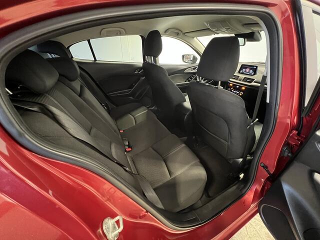 Mazda 3 2.0 SkyActiv-G 120 SkyLease+ | Navigatie | LM Velgen 16" | Voorstoelen Verwarmd | Stuur Verwarmd | Cruise Control | Airco |