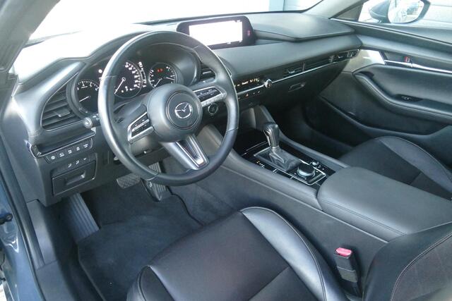 Mazda 3 2.0 e-SkyActiv-X M Hybrid 180 | AWD | All-season | Leder | Rijklaarprijs!