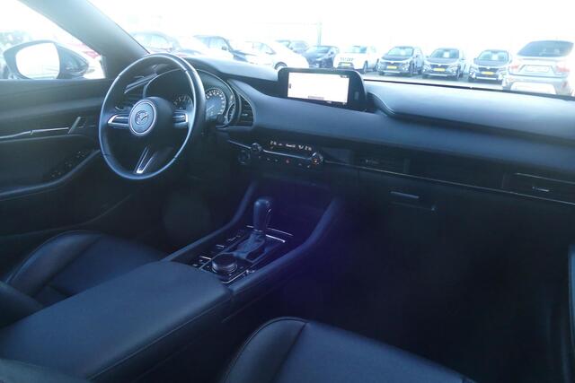 Mazda 3 2.0 e-SkyActiv-X M Hybrid 180 | AWD | All-season | Leder | Rijklaarprijs!