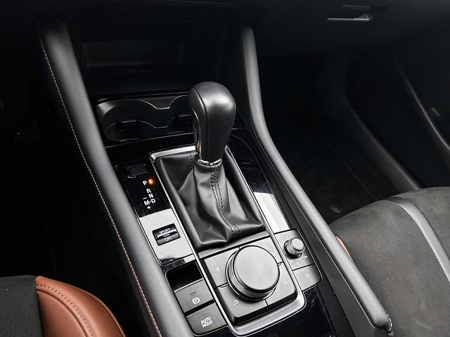 Mazda 3 2.5 e-SkyActiv-G M Hybrid 140 Nagisa automaat | BOSE | Leder / alcantara |