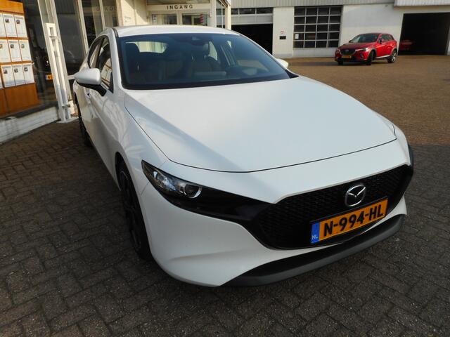 Mazda 3 2.0 e-SkyActiv-G M Hybrid 122 18 Inch Wielen
