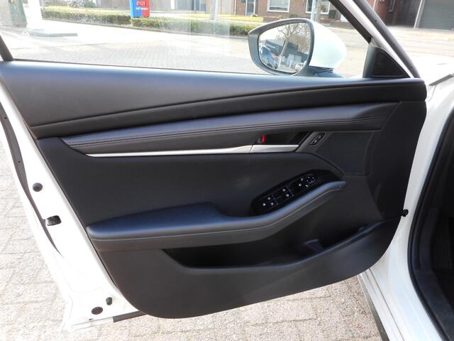 Mazda 3 2.0 e-SkyActiv-G M Hybrid 122 18 Inch Wielen