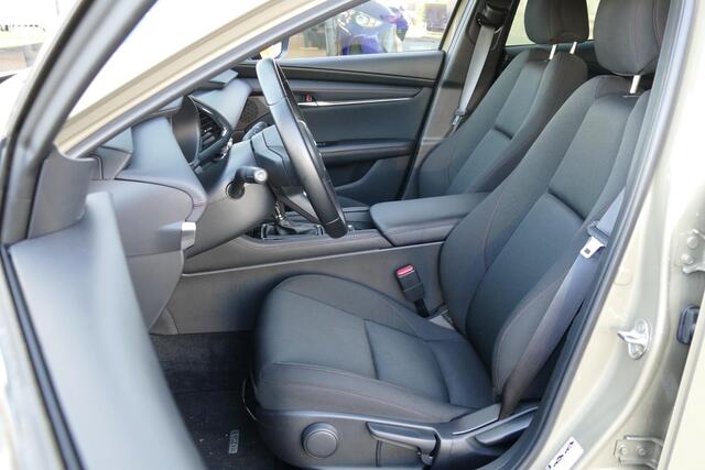 Mazda 3 2.5 e-SkyActiv-G M Hybrid 140 Homura | Apple Carplay | Navigatie | Adaptieve Cruise Control | Camera | Stoelverwarming | RIJKLAARPRIJS!