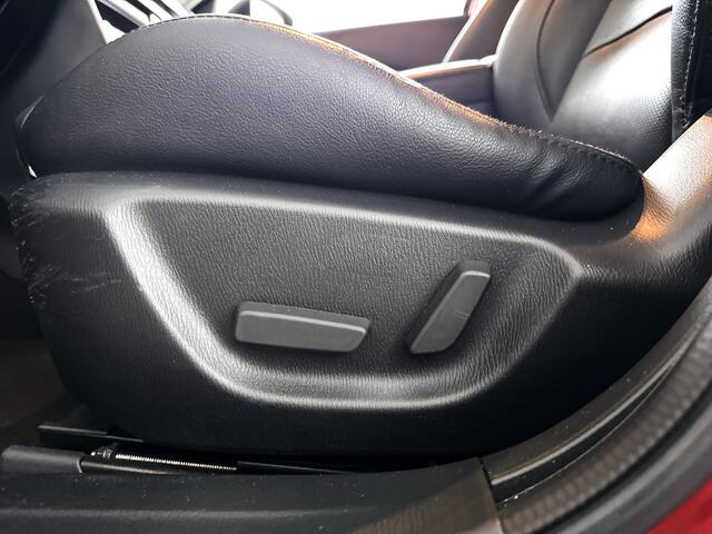 Mazda 3 2.0 SkyActiv-G 120 GT-M | Parkeercamera | Head-up display | Stoelverwarming | Cruise control