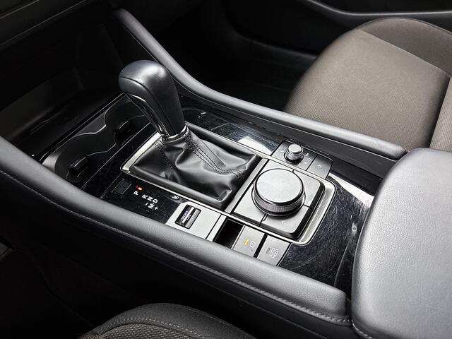 Mazda 3 2.0 e-SkyActiv-G M Hybrid 122 Exclusive-line WORDT VERWACHT Locatie Mazda RIJEN Adres: Parallelweg 49, 5121 LD Rijen