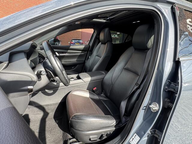 Mazda 3 2.0 e-SkyActiv-X M Hybrid 186 Luxury // FULL OPTIONS!! // SCHUIF-KANTEL DAK // NAVI // 360 CAMERA // BOSE AUDIO // MEMORY SEATS!! //