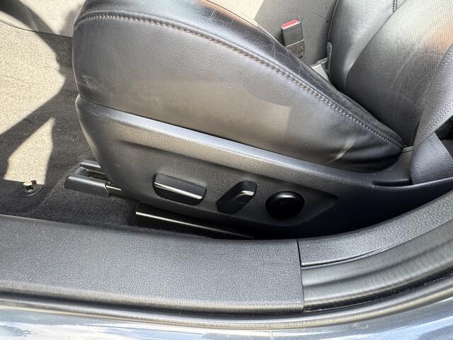 Mazda 3 2.0 e-SkyActiv-X M Hybrid 186 Luxury // FULL OPTIONS!! // SCHUIF-KANTEL DAK // NAVI // 360 CAMERA // BOSE AUDIO // MEMORY SEATS!! //