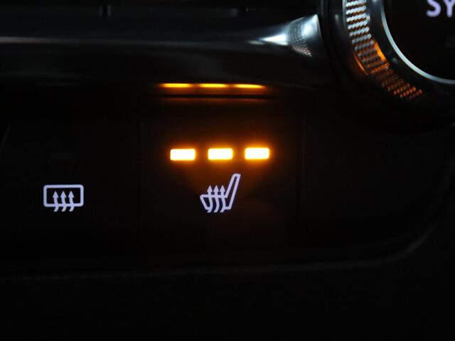 Mazda 3 2.0 e-SkyActiv-G M Hybrid 150 Homura | Stoelverwarming | Head-Up | Adaptive cruise | Camera | Carplay | Keyless | Full LED | Navigatie | Dodehoek detectie | 58.800km NAP | Origineel NL