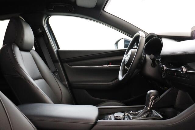Mazda 3 2.5 E-SKYACTIV-G M HYBRID 140 TAKUMI -BOSE|360°CAM|HEAD-UP DISP.|LEDER|POWER-SEATS|STOEL/STUURVERW.|ADAP.CRUISE|BLIS|PRIVACY.GLAS|KEYLESS|18"