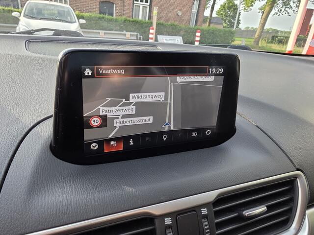 Mazda 3 2.0 SkyActiv-G 120 TS+,Trekhaak,Navi,1 jaar garantie