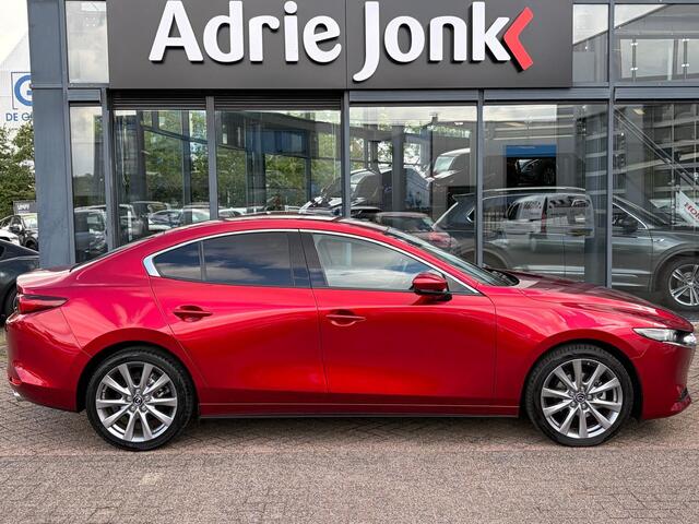 Mazda 3 2.0 e-SkyActiv-G M Hybrid Luxury TREKHAAK | LEDER | Bose AUDIO | 18"LM VELGEN | CAMERA | 1e EIG | NED. AUTO | DEALER ONDERHOUDEN |