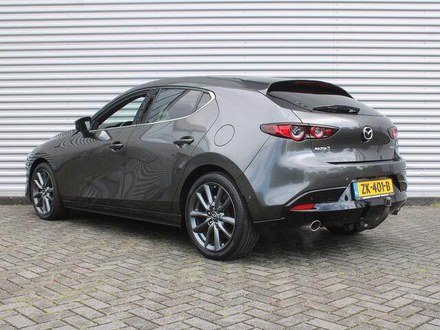 Mazda 3 2.0 e-SkyActiv-G M Hybrid 122 Luxury | Trekhaak | Stuur-/stoelverwarming | Leer | 360 Camera | Stoelgeheugen | 18" LM | HUD | LED | Cruise adapt. |