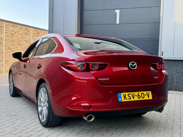 Mazda 3 2.0 M Hybrid 180PK Luxury *1e Eigenaar!* Leder / HUD / 360 Camera / Stoel/Stuurverwarming / Adapt. Cruise / 18"LMV
