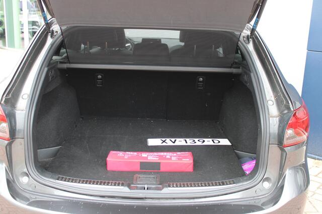 Mazda 6 Sportbreak 2.0 SkyActiv-G 165 Signature TREKHAAK(1500KG) - SCHUIF-KANTELDAK - MEMORY STOELEN - BOSE