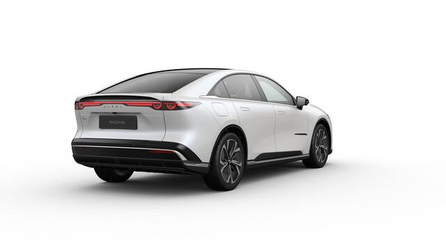 Mazda 6 6e Takumi 68.8 kWh / Crystal White Pearl / Warm Beige kunstleder