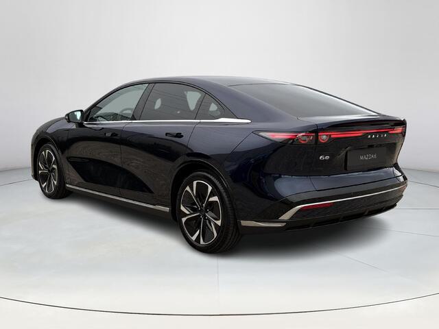 Mazda 6 6e Takumi Plus Long Range 80 kWh | Stoelverwarming/verkoeling | Stuurverwarming | Panoramadak | Adaptive cruise-control | Bi-color interieur | 360-Camera | SONY-audiosysteem