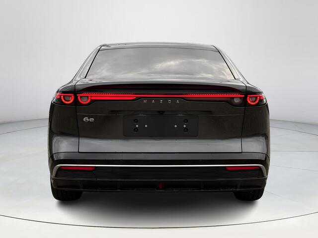 Mazda 6 6e Takumi Plus Long Range 80 kWh | Stoelverwarming/verkoeling | Stuurverwarming | Panoramadak | Adaptive cruise-control | Tan-nappa leder interieur | 360-Camera | SONY-premium audiosysteem |