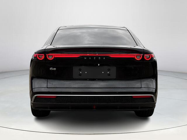 Mazda 6 6e Takumi Plus Long Range 80 kWh | Stoelverwarming/verkoeling | Stuurverwarming | Panoramadak | Adaptive cruise-control | Tan-nappa leder interieur | 360-Camera | SONY-premium audiosysteem |