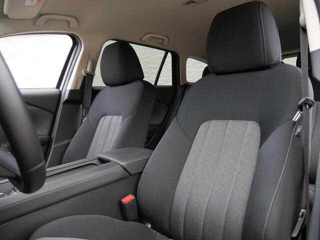 Mazda 6 SPORTBREAK 2.0 COMFORT/ HEAD-UP/ CARPLAY/ KEYLESS/ CAMERA