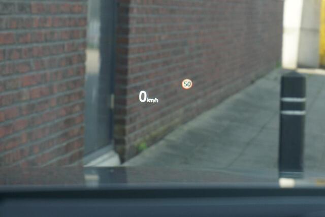 Mazda 6 2.0 SkyActiv-G 165PK|Head-Up|All-Seasonbanden| Geen Import|Nieuwstaat!