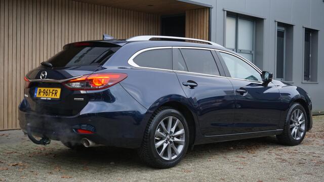 Mazda 6 Sportbreak 2.0 SkyActiv-G 165pk Automaat HUD 17inch LM Trekhaak Navi Stoel & Stuurverwarming 59804km!