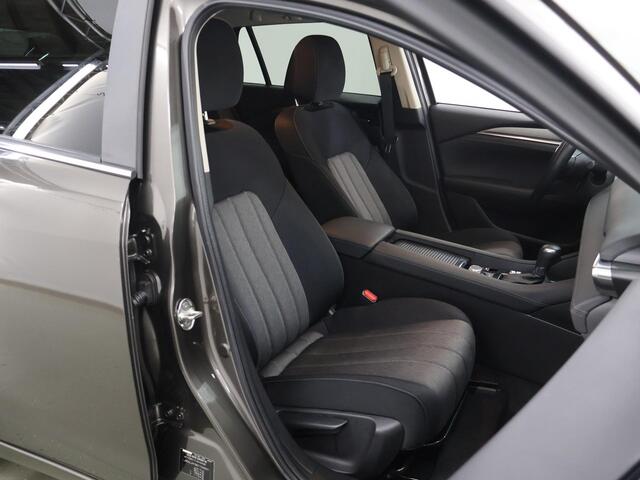 Mazda 6 Sportbreak 2.0 SkyActiv-G 165 Comfort | Parkeercamera | Navigatie | Stoelverwarming | Cruise Control Adaptief | Climate Control |
