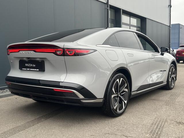 Mazda 6 6E Takumi Plus Long range 245pk / 80kWh / SNELLADEN / 552 KM ACTIE