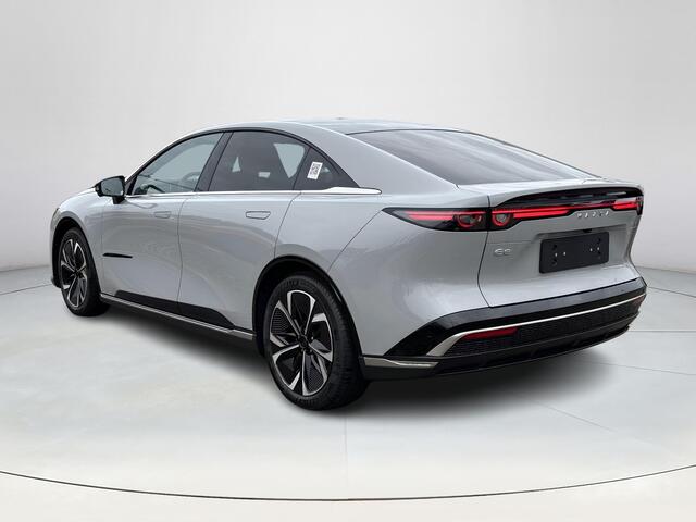 Mazda 6 6e Takumi Plus Long Range 80 kWh | Dit jaar nog rijden 17% bijtelling | Stoelverwarming/verkoeling | Stuurverwarming | Panoramadak | Adaptive cruise-control | Tan-nappa leder interieur | 360-Camera | SONY-premium audiosysteem |