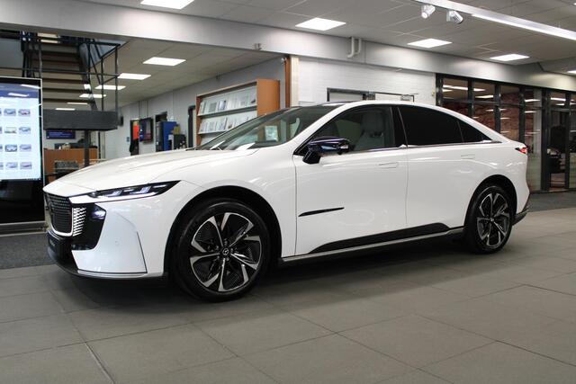 Mazda 6 6e Takumi 68.8 kWh , Nieuwe Auto, 10 KM, Voorraadvoordeel ¤ 5.000,-, Leder, Adap.Cruise, Sony, Navi, Apple Carplay, 360 Camera, HUD, Stoelverwarming/ventilatie, LMV 19 Inch