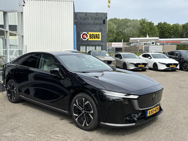 Mazda 6 6e Takumi 68.8 kWh NL- Auto, Btw, Navigatie, Apple Carplay /Android Auto. Leer pakket, Panorama dak, 360 Camera, Stoelverwarming, Stoelventilatie, Keyless, Elektr-a-klep.
