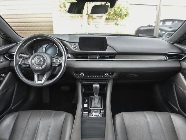 Mazda 6 Sportbreak 2.5 SkyActiv-G 194 Signature Schuifdak Trekhaak afneembaar Leren bekleding Navigatie Stoelverwarming en stoelkoeling
