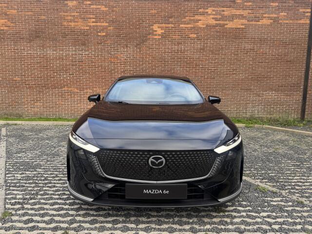 Mazda 6 6e Takumi Business Edition 68.8 kWh | BEIGE LEDER | NAVI | PANO | 360 CAMERA | GRATIS TREKHAAK! T.W.V. ¤ 1695,-